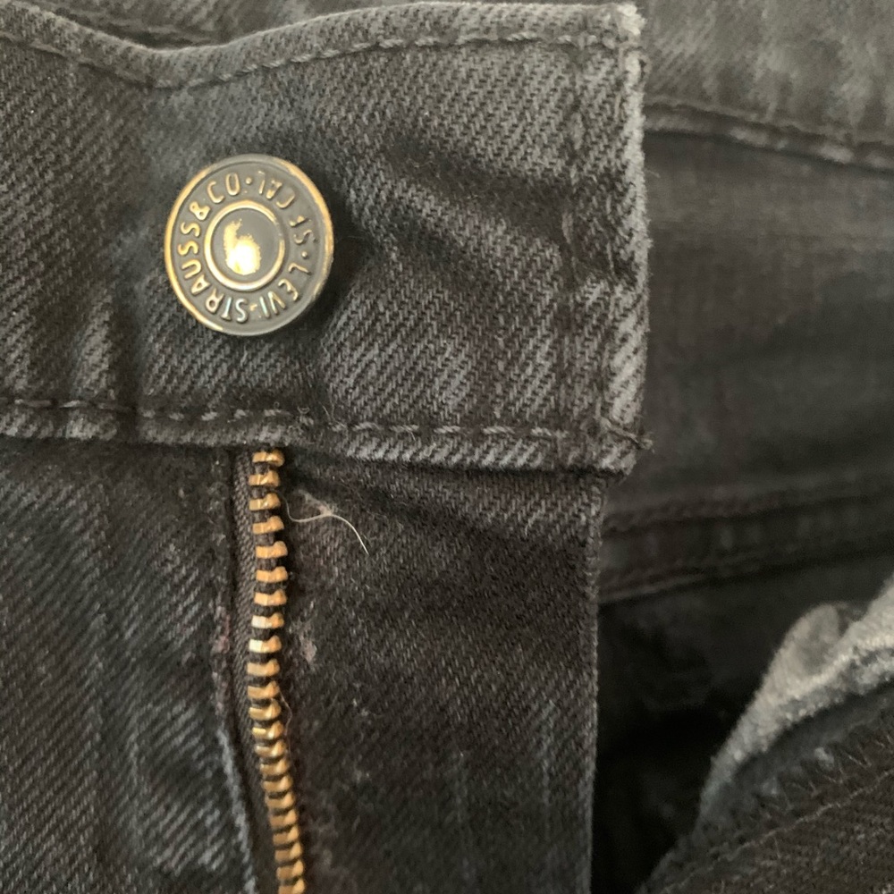 Black Levi’s Jeans
